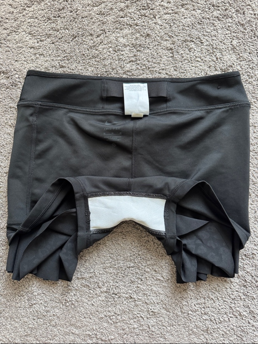 NWOT Nike Embossed 13” Club Tennis Skirt Black Size M - Picture 16 of 16